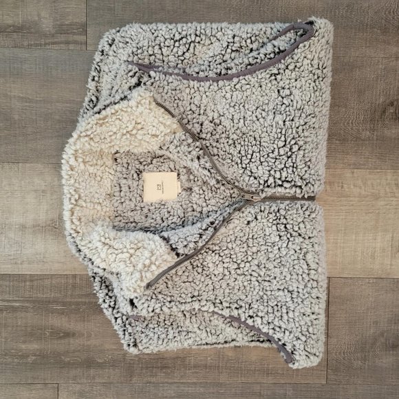 Thread & Supply Sherpa Vest - Picture 4 of 4